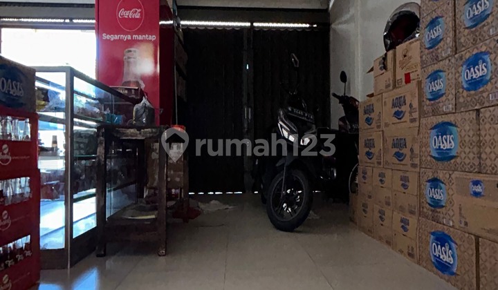 Ready-to-Use Shop House on Jalan Raya Pramuka, East Jakarta 2