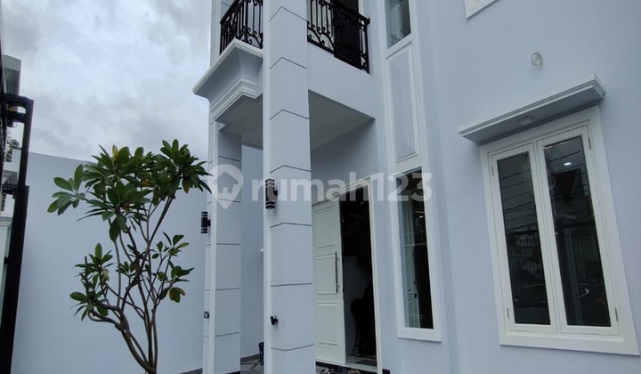 Brand NEW Classic Modern Lantai Full Granit Di Duren Sawit