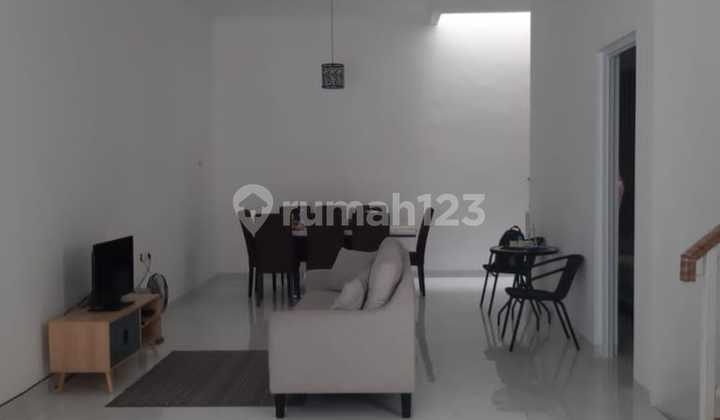 Rumah Modern Minimalis 3Kt di Kayu Putih Tengah Akses 2 Mbl