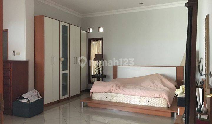 Disewakan Rumah Luas Dekat Jalan Raya Raden Inten Semifurnished 2