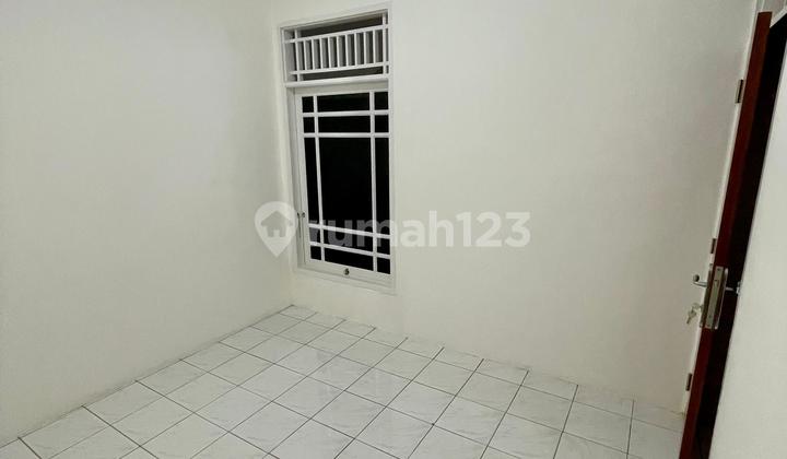 Rumah Dijual di Duren Sawit Siap Huni Rumah Dijual di Duren Sawit Siap Huni