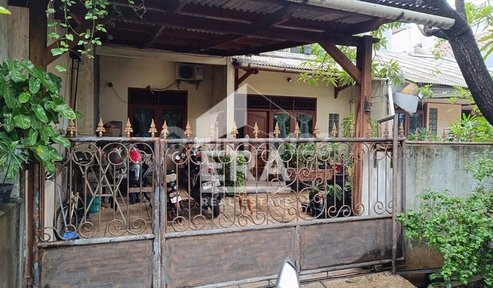 FOR SALE QUICKLY, READY-TO-OCCUPY STANDARD HOUSE IN JELAMBAR