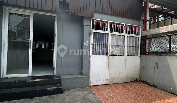 For Rent: Spacious House by Kencana Loka Main Road in BSD For Rent: Spacious House by Kencana Loka Main Road in BSD