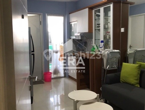 DIJUAL DENGAN FURNISH BAGUS LANTAI TINGGI DI APT BASSURA CITY