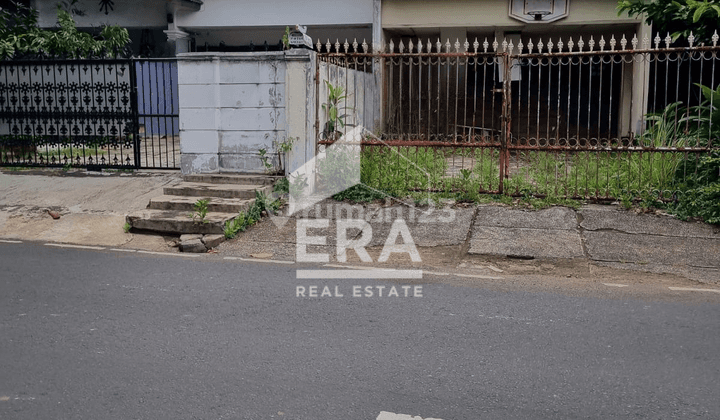 Dijual Rumah Dengan Tanah Luas Di Wijayakusuma Cilandak 1