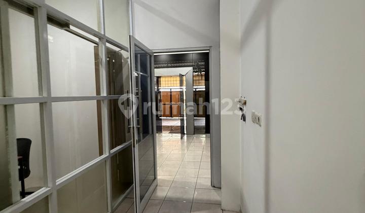 For Sale 4-Storey Corner Shop House Ready for Use Cempaka Baru 2