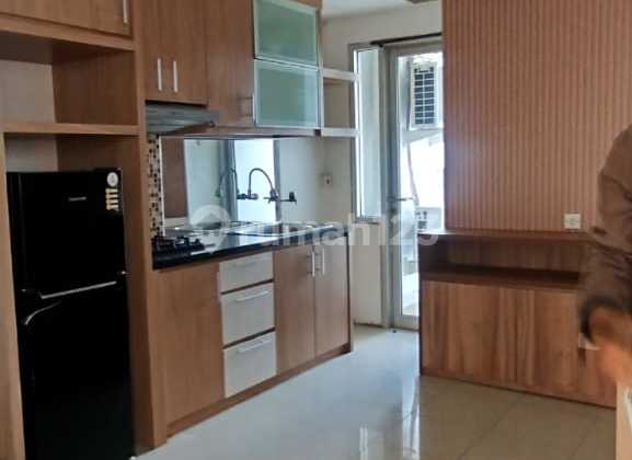 Dijual / Disewa Greenlake Southern Hook 2Br Furnish Lt 23