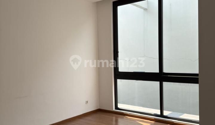 For Sale/Rent Luxury Cluster House in Kemang Land 928M2 +Swimming Pool 2