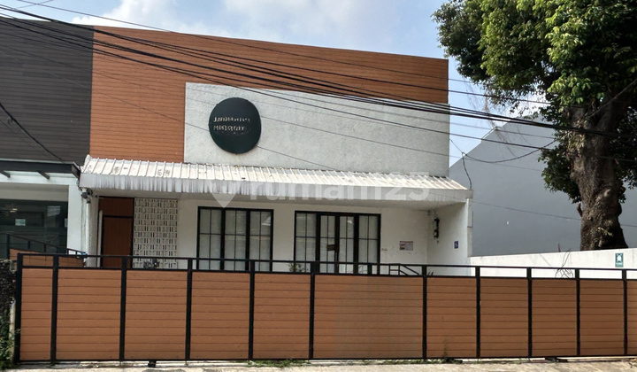 For Sale: Commercial Property in Guntur, South Jakarta — Suitable for a Beauty Clinic. For Sale: Commercial Property in Guntur, South Jakarta — Suitable for a Beauty Clinic.