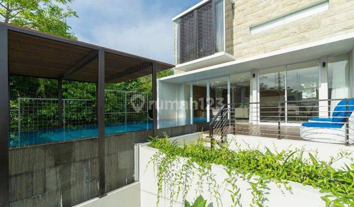 Villa 3 Lt. Siap Huni View Laut di Jalan Dharmawangsa Benoa Bali 1