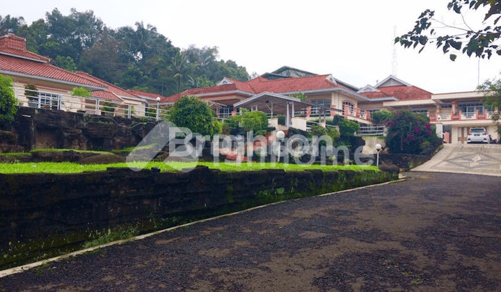 RUMAH VILLA MEWAH DAN INDAH MEMPESONA 1