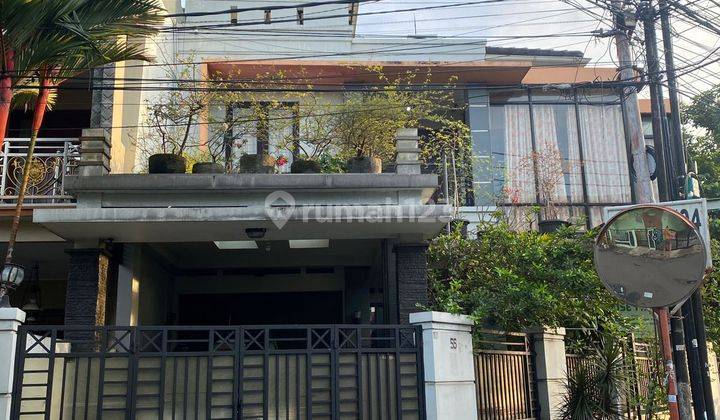 Rumah 2 Lantai Akses 2 Mobil Bagus SHM di Condet, Jakarta Timur 1