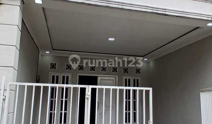 Rumah Baru 2 Lantaii.bebas Banjir SHM Dekat Akses Tol di Condet