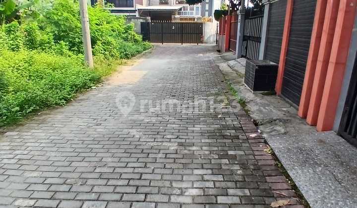 Land Plot Ready to Build 102.0 M² with 2-Car Access in Condet Land Plot Ready to Build 102.0 M² with 2-Car Access in Condet