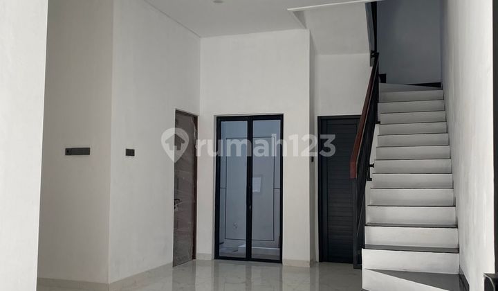 Rumah Baru 2 Labtai.bebas Banjir Dekat Akses Tol di Condet 2