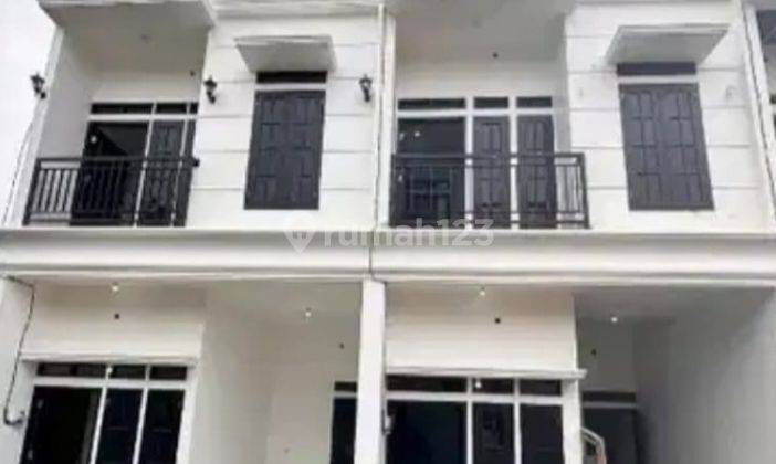 Rumah Baru 2.5 Lantai Dlm Luster Shm Di Condet 1