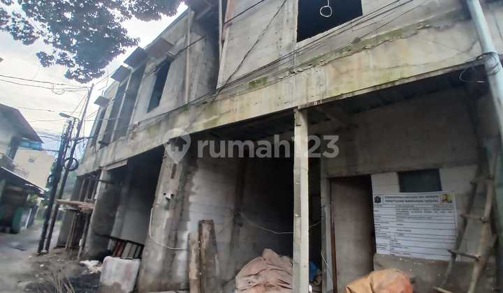 Rumah Baru 2 Lantai SHM bisa KPR Dekat Raya Condet 2
