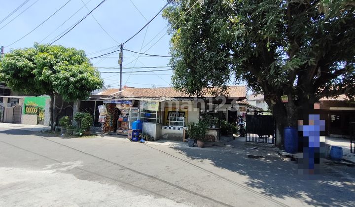 Rumah second lt 466 cocok buat usaha di blkg Mall Mega Bekasi 2