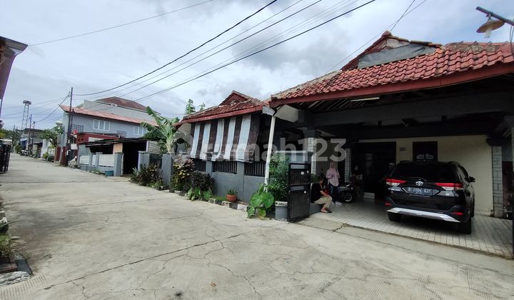 Rumah luas jual harga tanahnya kodau dekat tol jati warna Bekasi Rumah luas jual harga tanahnya kodau dekat tol jati warna Bekasi