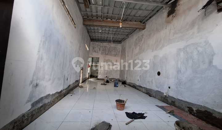 Jalan Pekayon Galaxy South Bekasi Kiosk