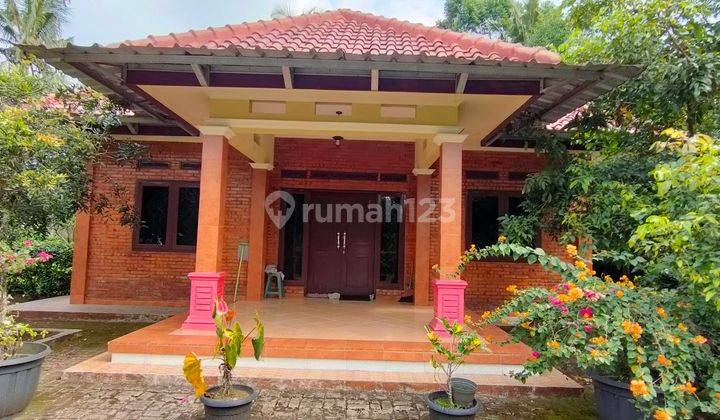 Rumah Villa di Lembang (Byk Pohon Durian)dekat Wisata D'Castello Lembang  2