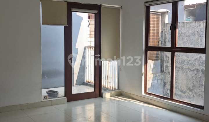 Modern 2-Story House for Rent in Cluster Zebrina, Cakung, East Jakarta, 007 2