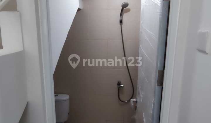 Brand New Jual Cepat Rumah Modern 2 Lantai Laseine, Cakung, Jakarta Timur, 028 2