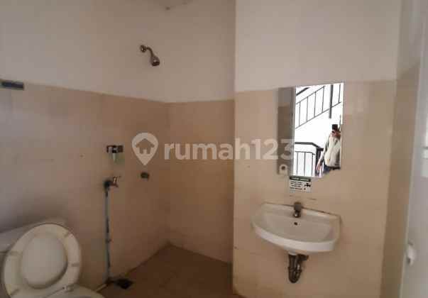 SHOPHOUSE 3 FLOORS STRATEGIC LOCATION FACING STREET, CAKUNG, EAST JAKARTA, 029 2