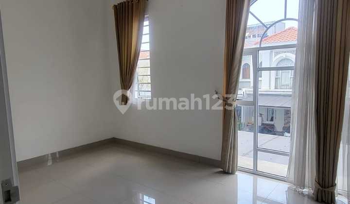 Hunian Nyaman Strategis Lebar 7 Cluster Laseine, Cakung, Jakarta Timur, 028