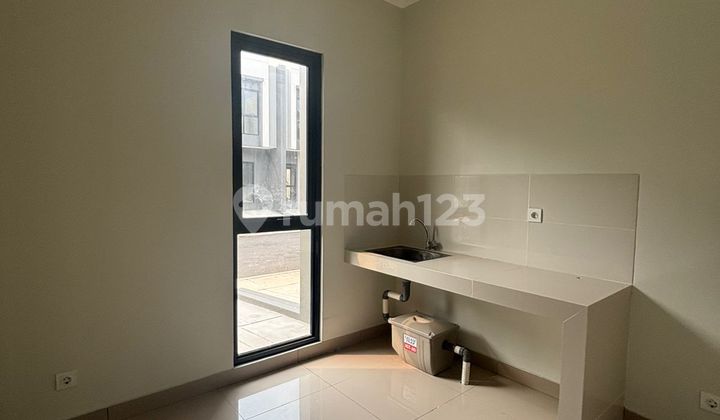 Ready to Occupy 2-Story House 6 Meters Wide in Regia Cluster, Summarecon Crown Gading, Harapan Indah, Bekasi, 018
