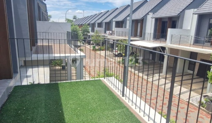 Sewa Rumah 2 Lantai Lebar 7x12 Di Wisteria, Cakung, Jakarta Timur, 028
