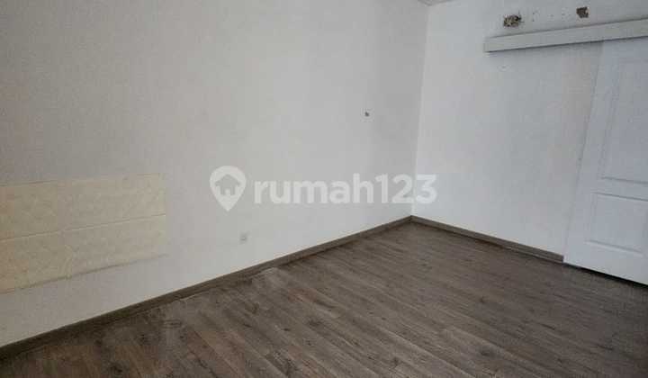 Dijual Rumah Hadap Taman Plus Attic Wisteria Jgc, Cakung, Jakarta Timur, 028