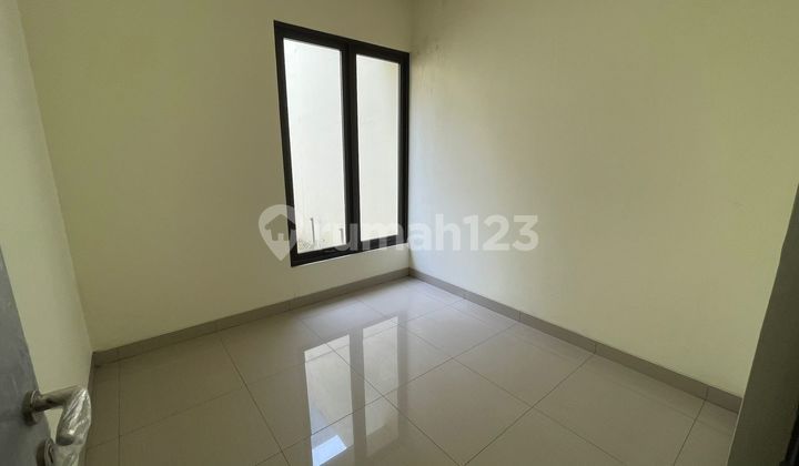 Sewa Rumah Mewah 2 Lantai Siap Huni Cluster Arana, Harapan Indah, Bekasi, 003 2