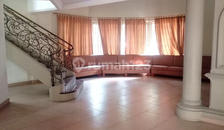 Rumah di Bintaro Jaya Dekat Jakarta Selatan