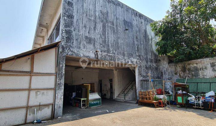 DIJUAL Tanah dan Bangunan 2 Lantai, di Jend. Basuki Rahmat, Malang 2