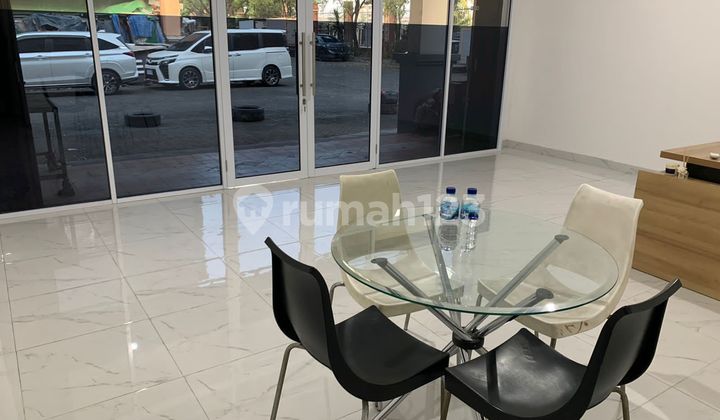 Dijual RUKO 3 Lantai, MTP di Hoek, Taman Palem Dijual RUKO 3 Lantai, MTP di Hoek, Taman Palem