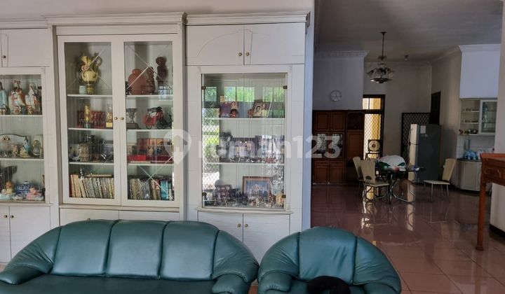 Rumah Hoek aman dan tenang di Sunter