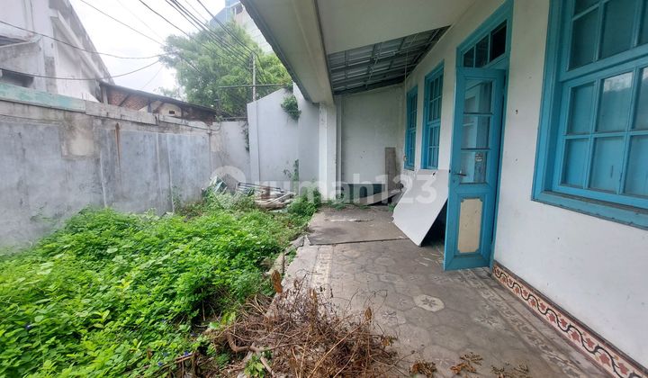 Rumah Lama Bebas Banjir, Strategis Cocok untuk Gudang Dekat Metro dan Blok A Tanah Abang