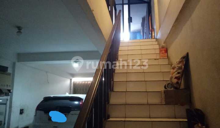 Jual Ruko 4 Lantai, Hadap Timur, Strategis Jual Ruko 4 Lantai, Hadap Timur, Strategis