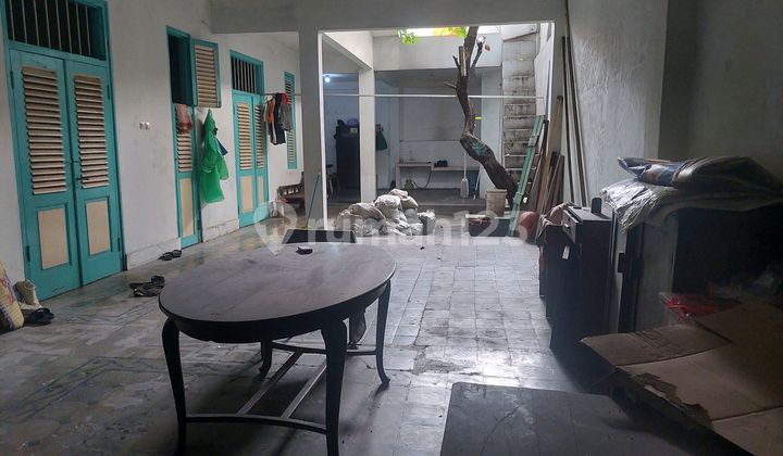 Jual Cepat! Rumah Lama Bebas Banjir, Strategis Cocok untuk Gudang Dekat Metro dan Blok A Tanah Abang 2