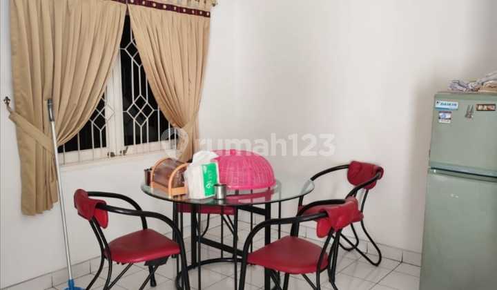 House Suitable for Business in Kencana Loka BSD 2