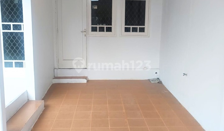 For Sale House Below Market Price in Nusaloka BSD 1