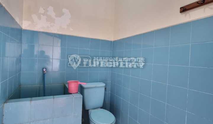 For Sale Business House on the Side of the Road with SHM 2