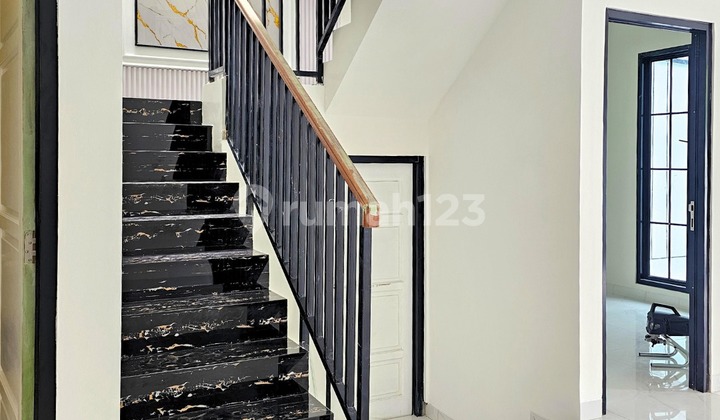 Di Jual Rumah Minimalis di Kencana Loka Bsd 2