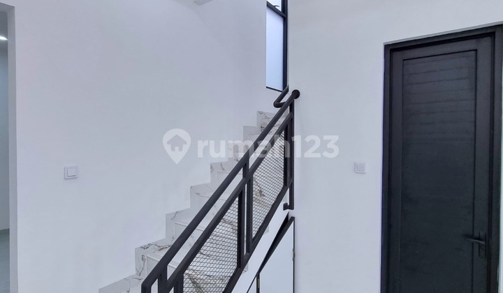 Di Jual Rumah Baru Dikencana Loka Bsd 2