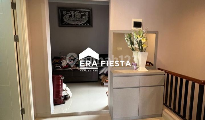 For Quick Sale, Neat Furnished House in Thomson Raya Gading Serpong Cluster 2