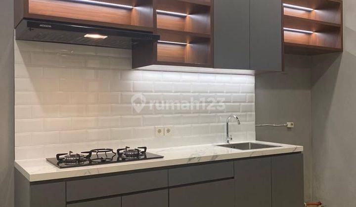 Dijual Cepat Rumah Baru 3 Lantai Bagus  Siap Huni Ada Sky Terrance di Bukit Serpong Mas 2