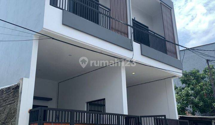 DIJUAL CEPAT RUMAH BARU BAGUS RAPI 2 LANTAI FULL DI CIPONDOH MAKMUR 2