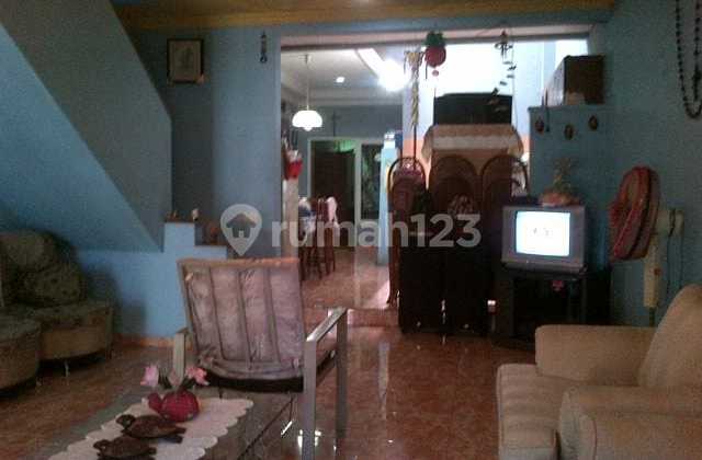 For Sale: Neat and Spacious 99 M2 House in Palem Semi Karawaci 2