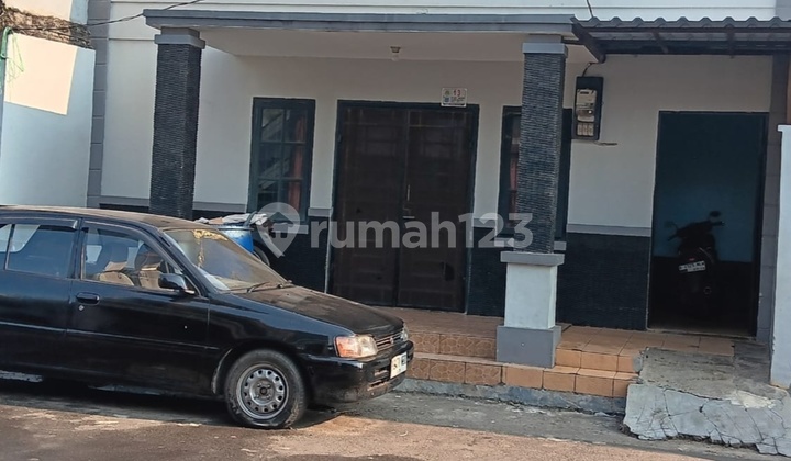 Quick Sale: Large 312 M2 Boarding House in Pondok Jagung, North Serpong, South Tangerang 2